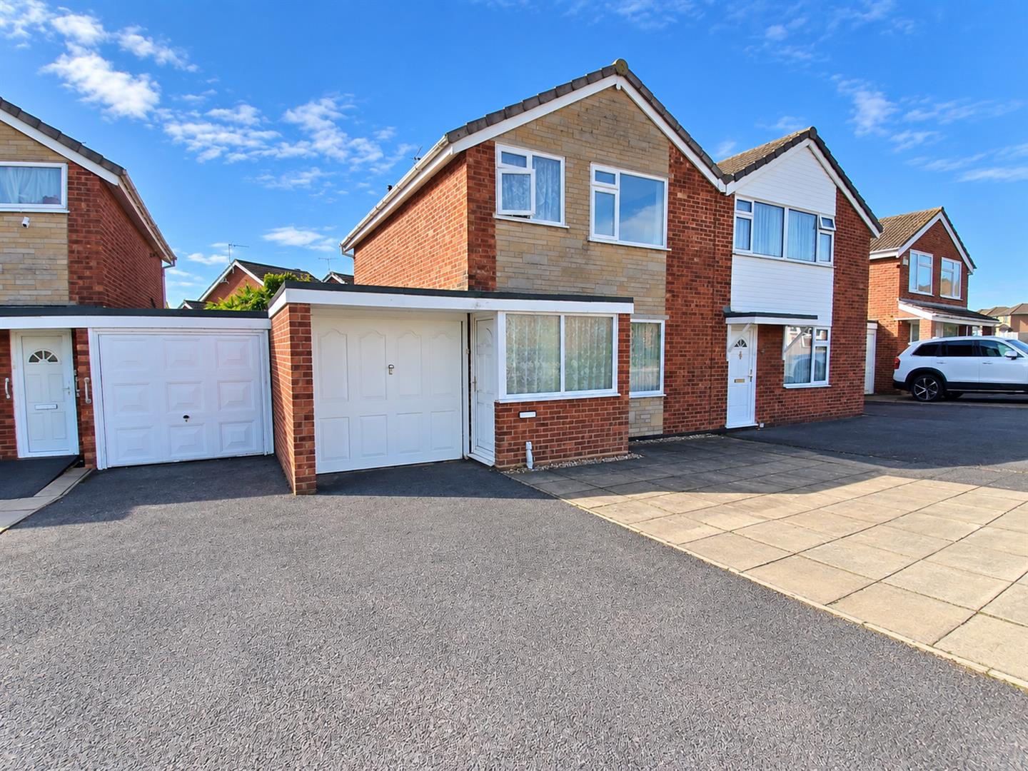 Cumberland Drive, Nuneaton, CV10 8BX