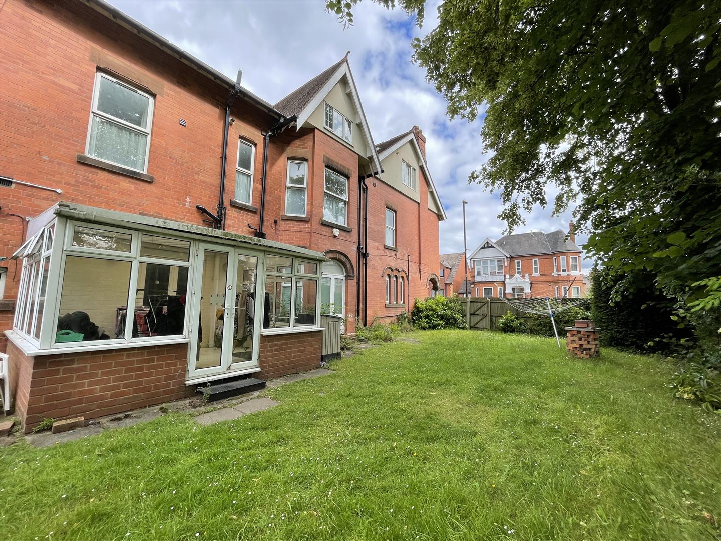 Holyhead Road, Coventry, CV1 3AD