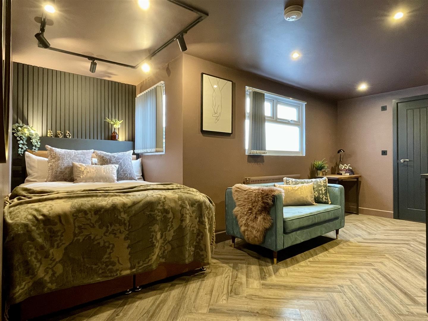 Allesley Old Road, Coventry, CV5 8FJ