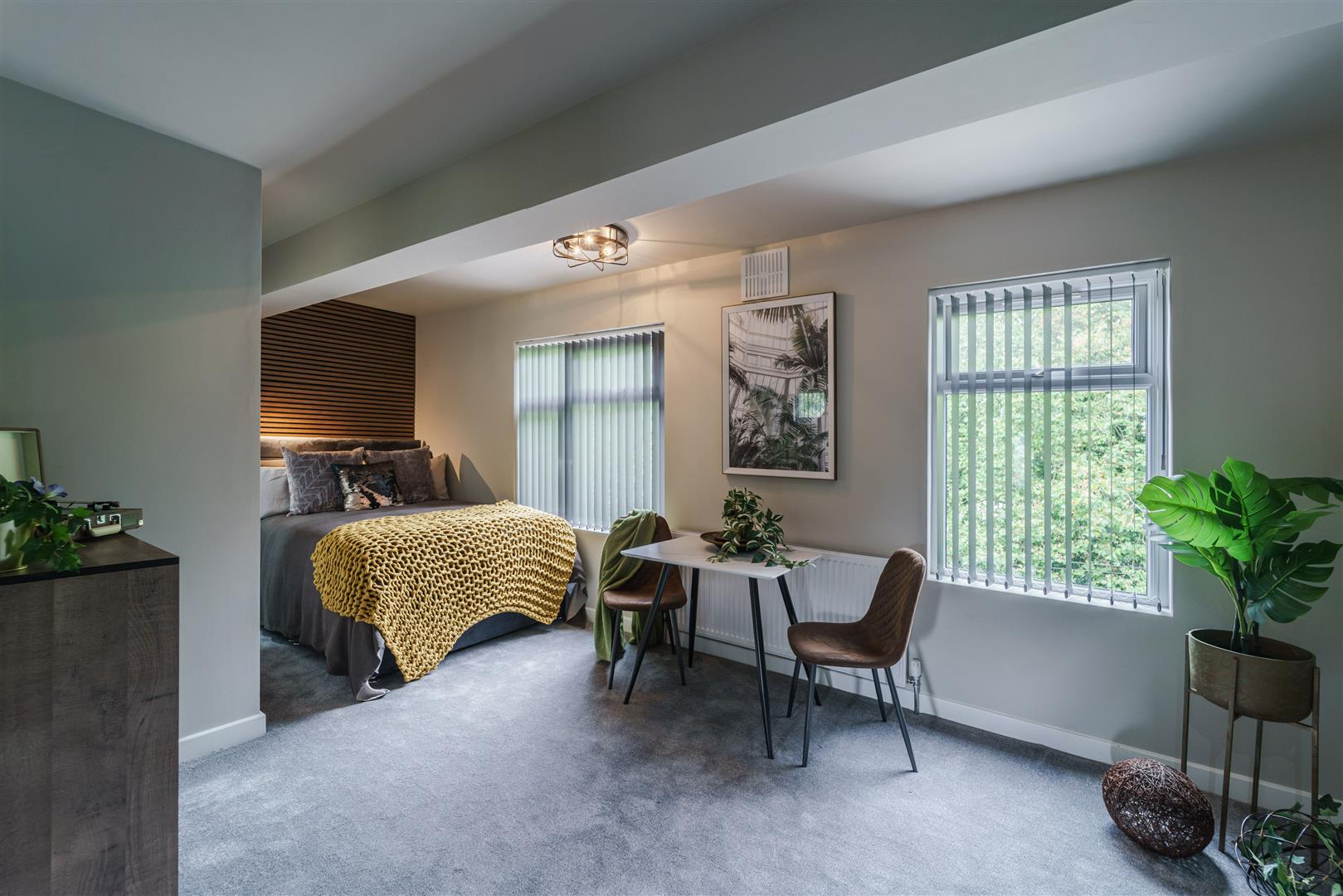 Holyhead Road, Spon End, CV1 3AA