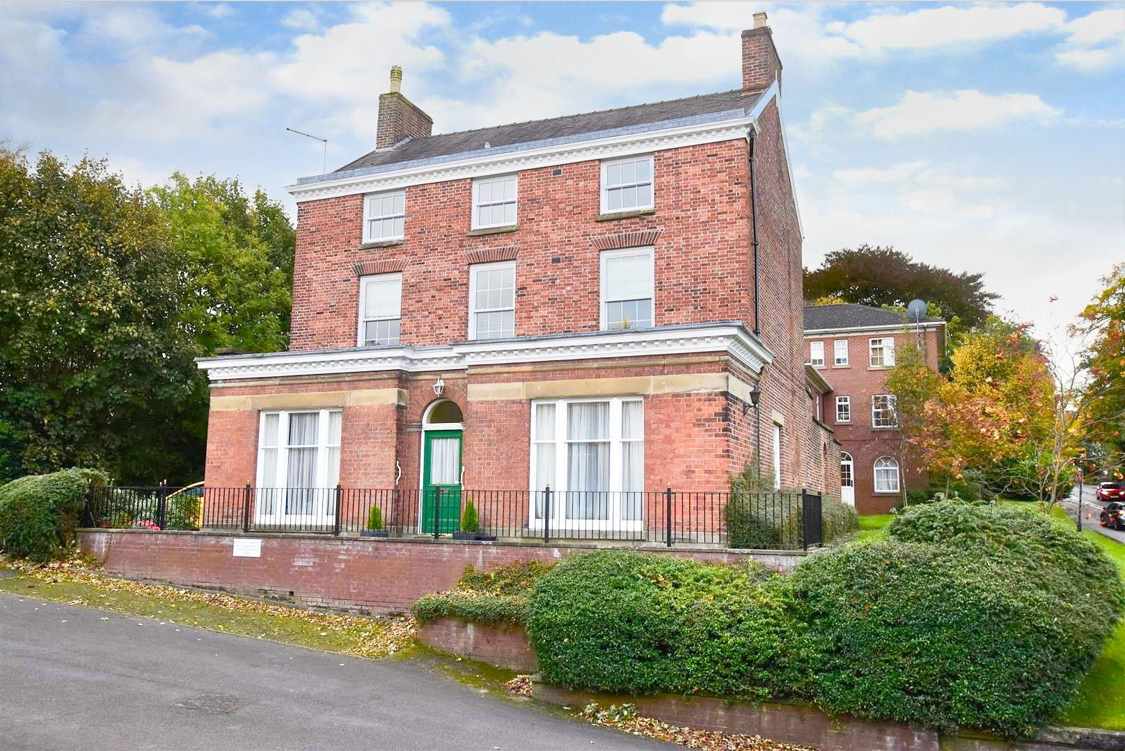 Property in Park Lane, Congleton, Cheshire, CW12 3DN