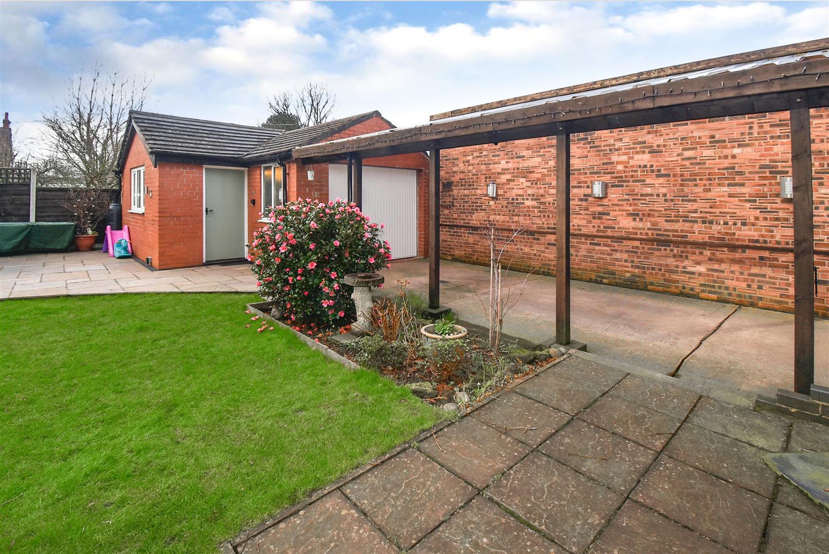 Property in Park Lane, Congleton, Cheshire, CW12 3DG