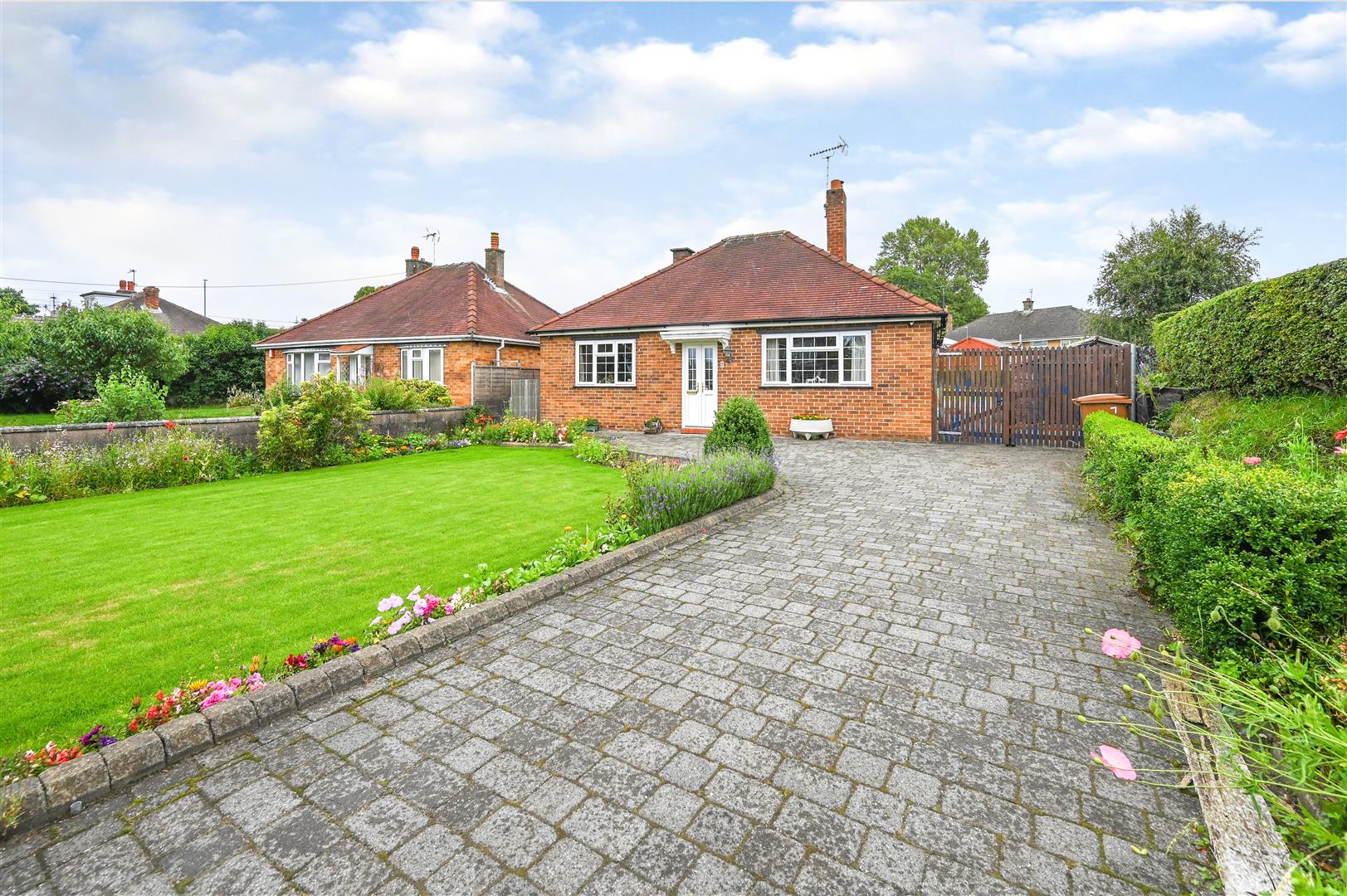 Property in Padgbury Lane, Congleton, Cheshire, CW12 4LP