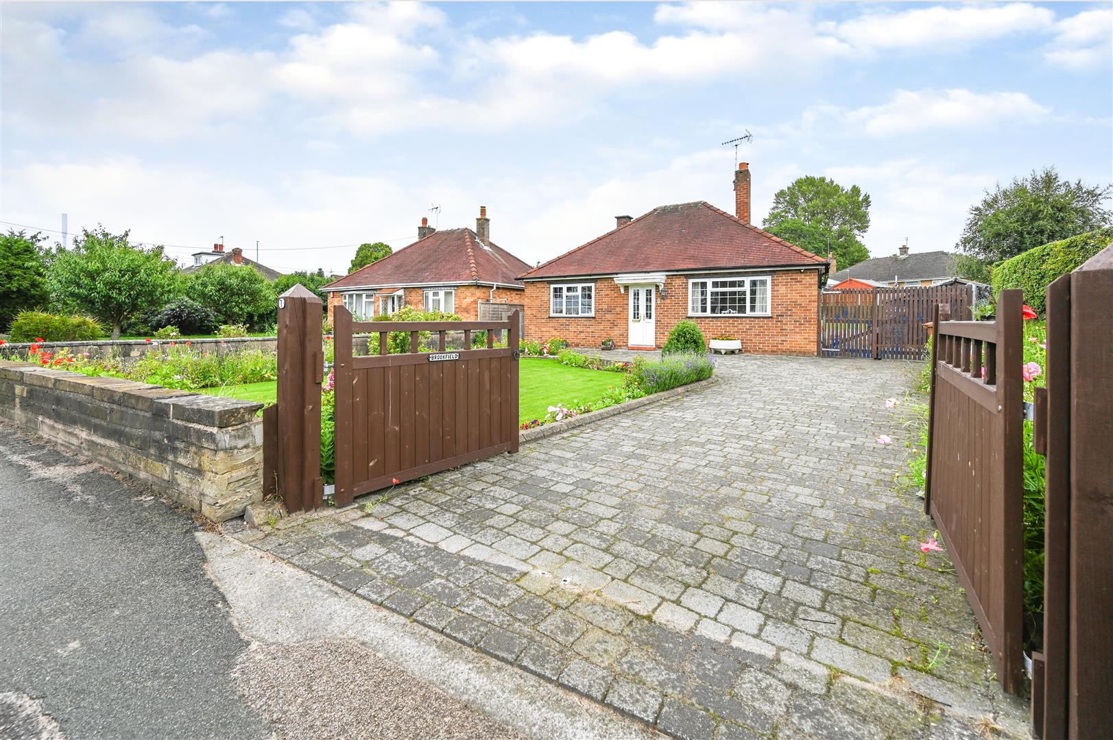 Property in Padgbury Lane, Congleton, Cheshire, CW12 4LP