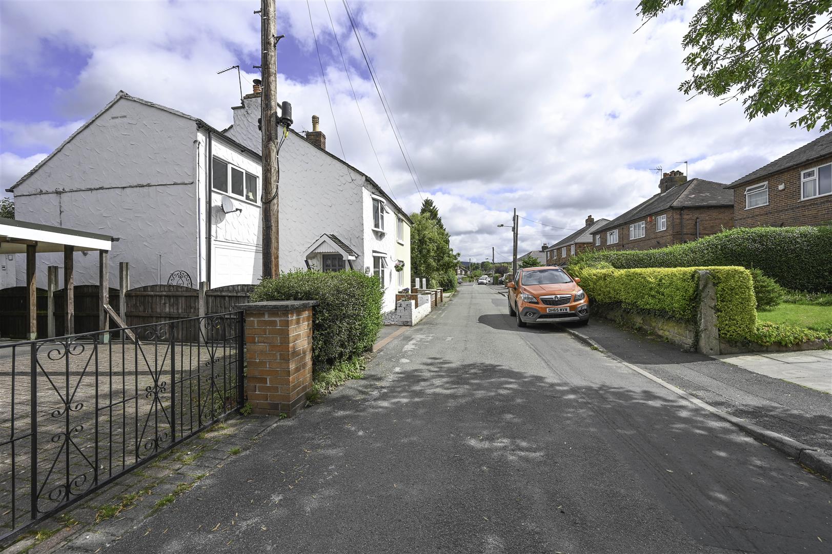 Property in Astbury Lane Ends, Congleton, Cheshire, CW12 3AY