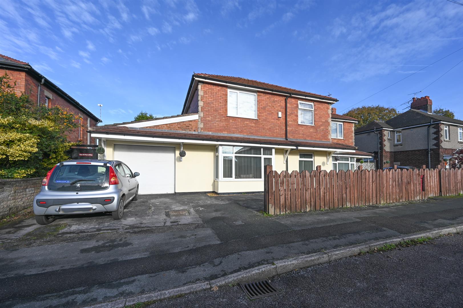 Property in Bromley Road, Congleton, Cheshire, CW12 1QA