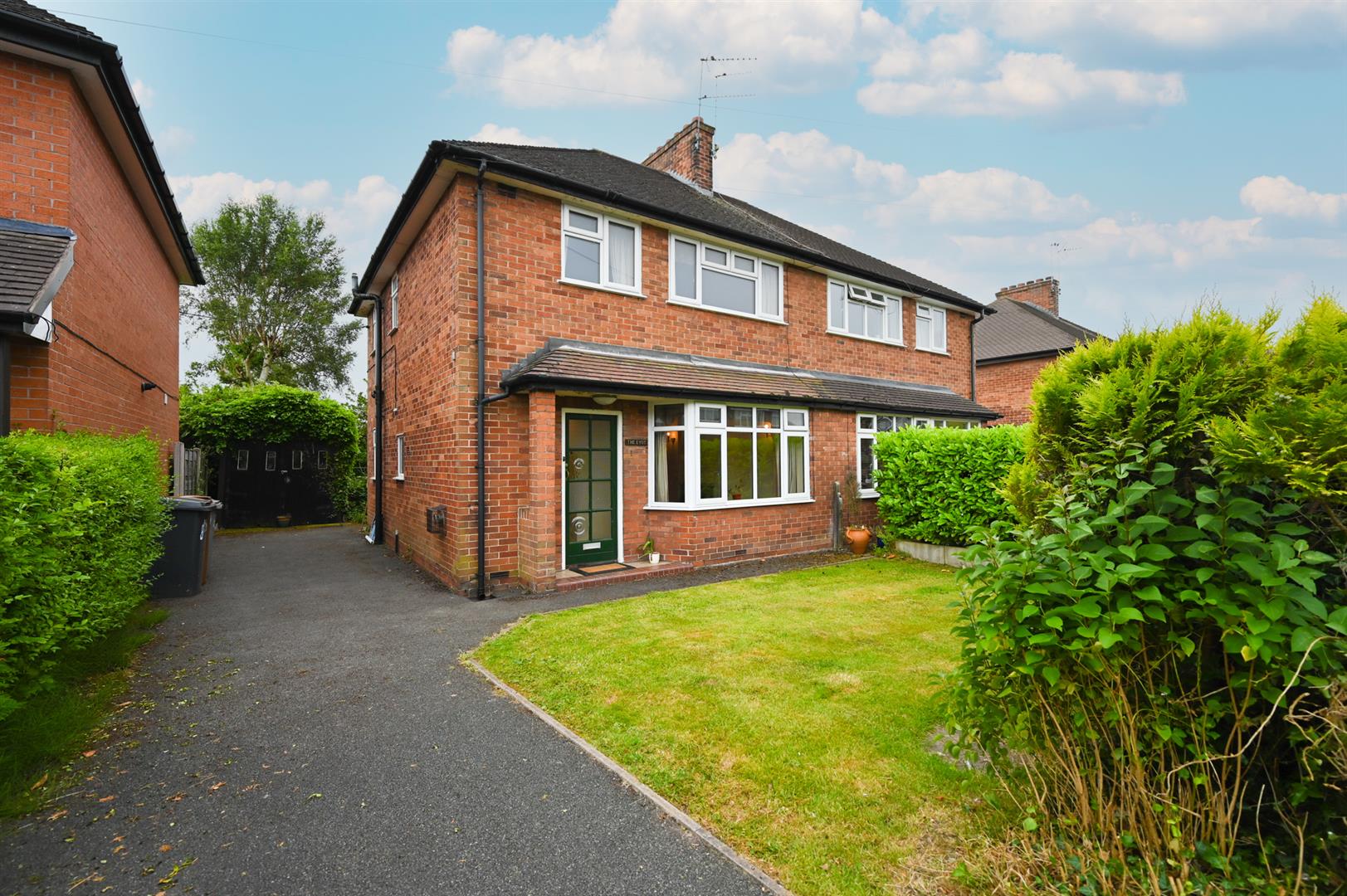 Property in Trinity Place, Congleton, Cheshire, CW12 3JB