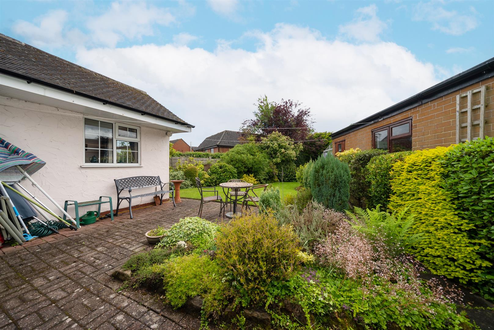 Property in Leek Road, Mossley, Congleton, Cheshire, CW12 3HS