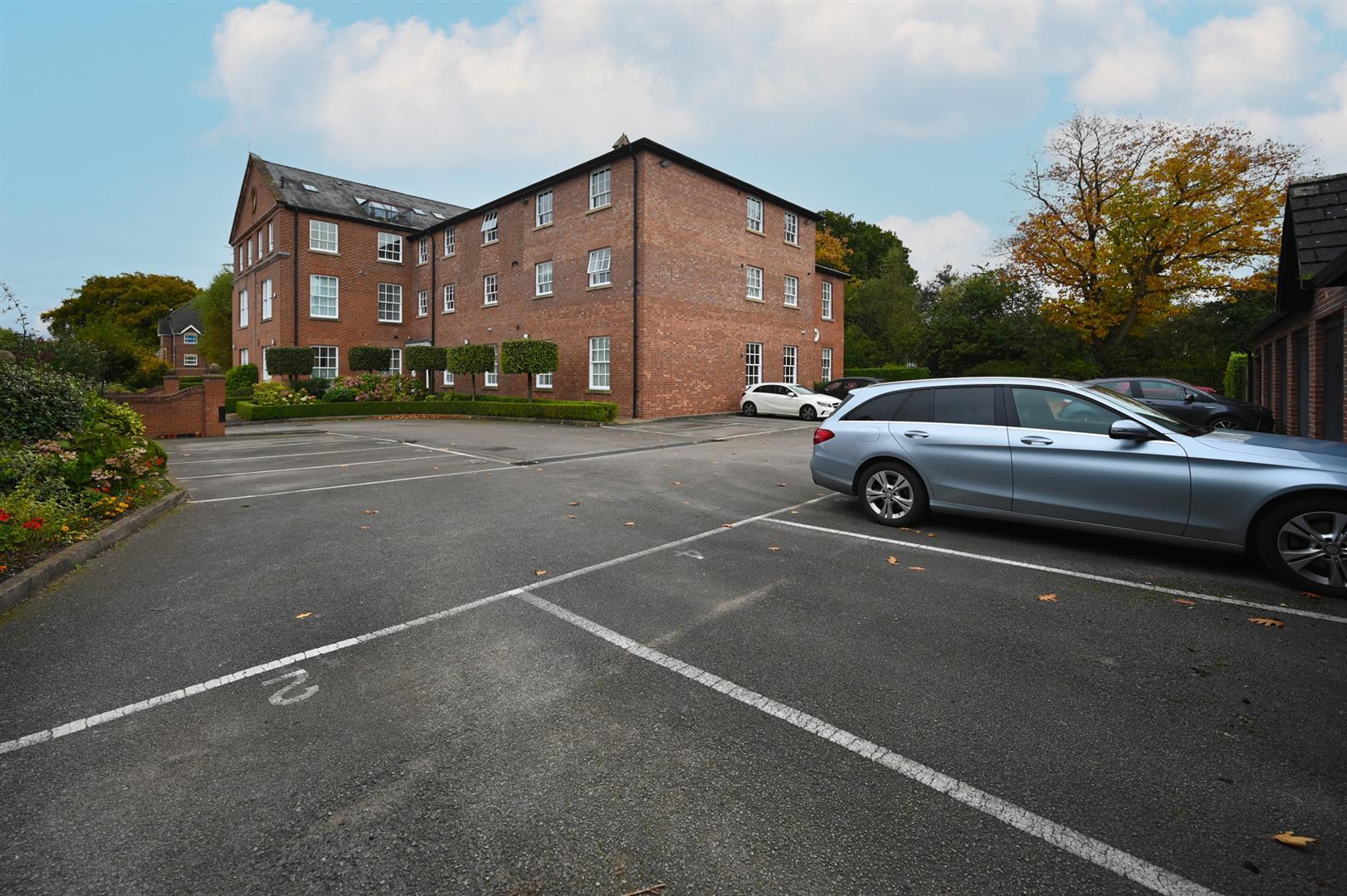 Property in West House, Westholme Close, Congleton, Cheshire, CW12 4FZ