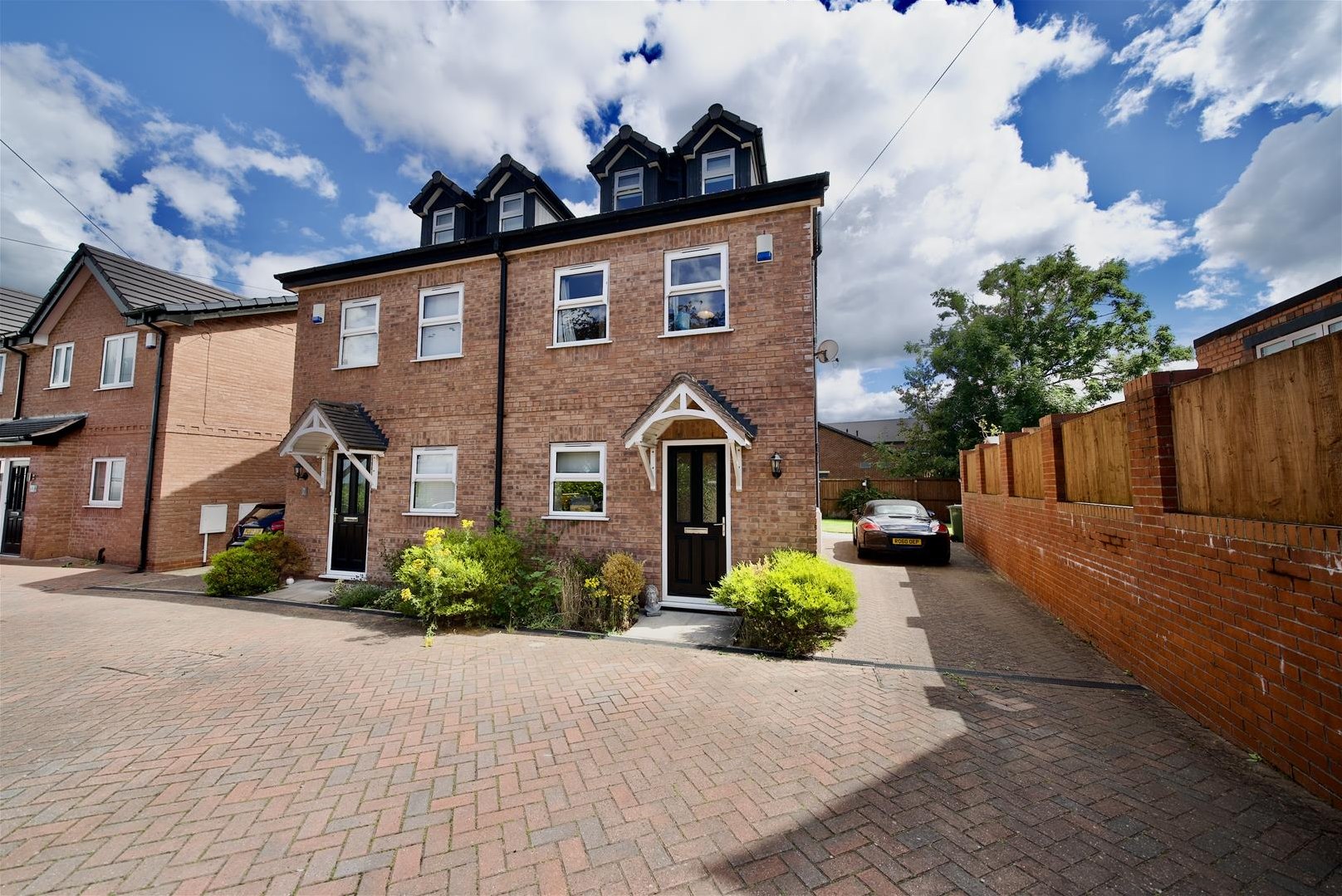 Estate Agents Congleton, Cheshire Chris Hamriding