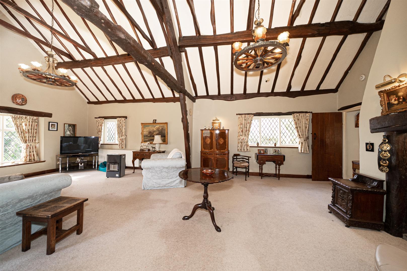 Property in Forty Acre Lane, Kermincham, Cheshire, CW4 8DX