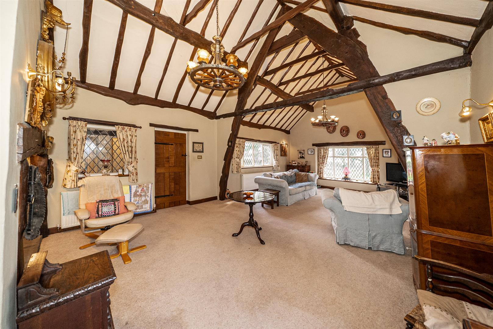 Property in Forty Acre Lane, Kermincham, Cheshire, CW4 8DX