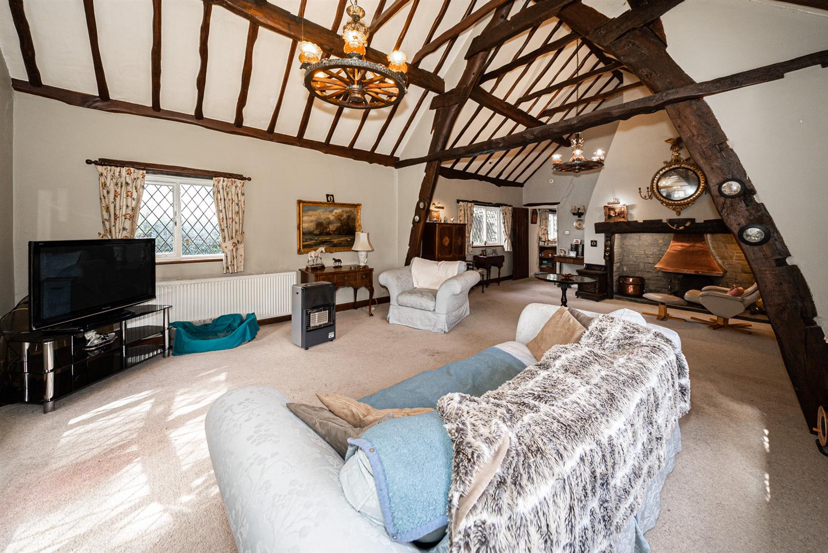 Property in Forty Acre Lane, Kermincham, Cheshire, CW4 8DX