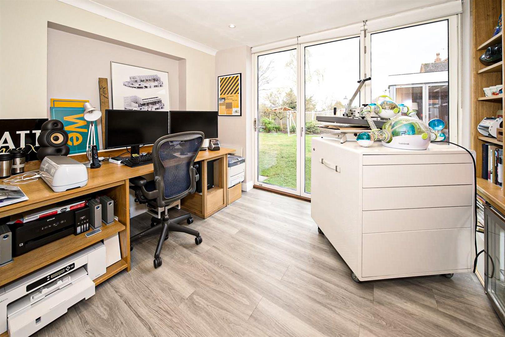 Property in Holmes Chapel Road, West Heath, Congleton, Cheshire, CW12 4NU