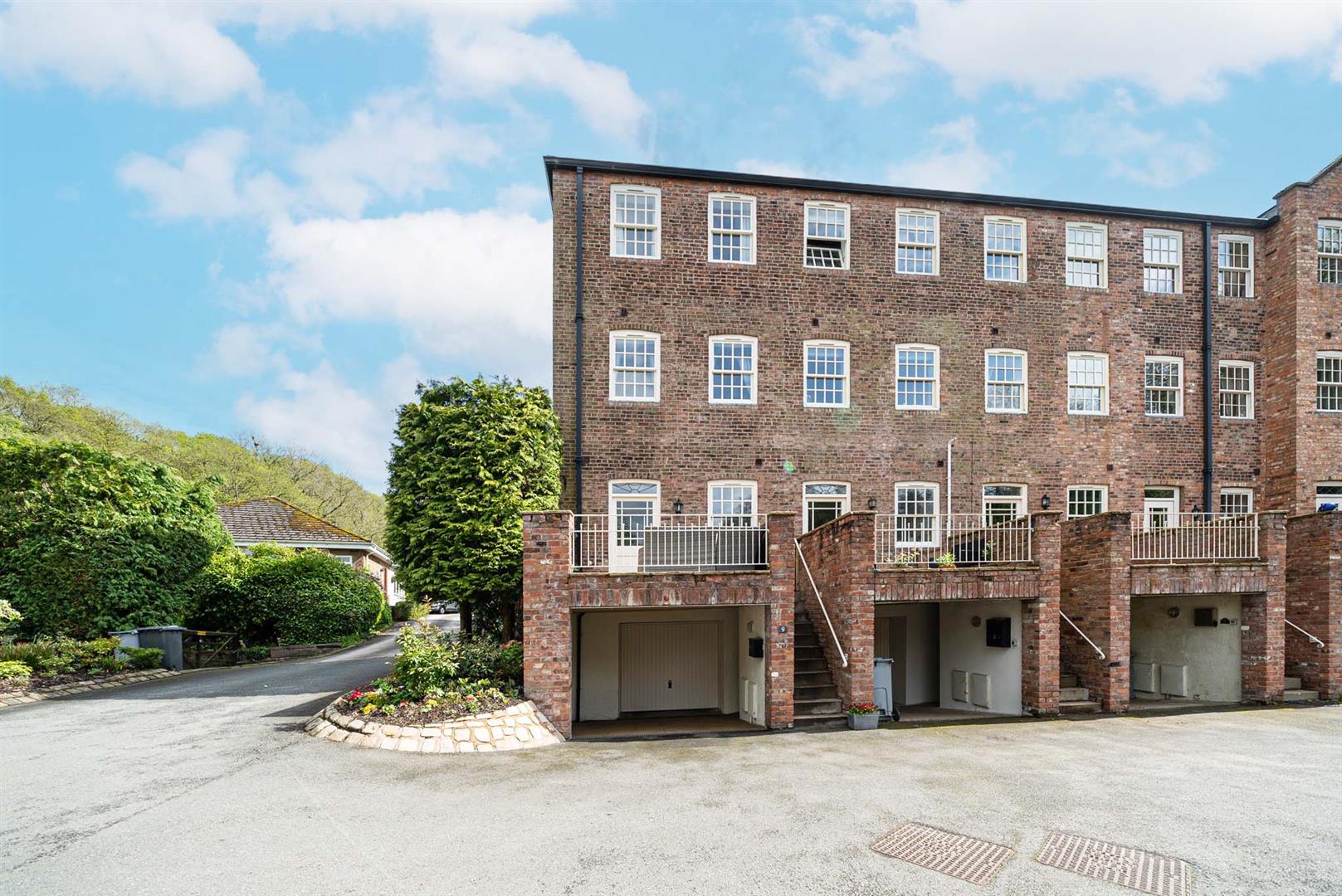 Property in Martins Mill, Wards Lane, Congleton, Cheshire, CW12 3LN