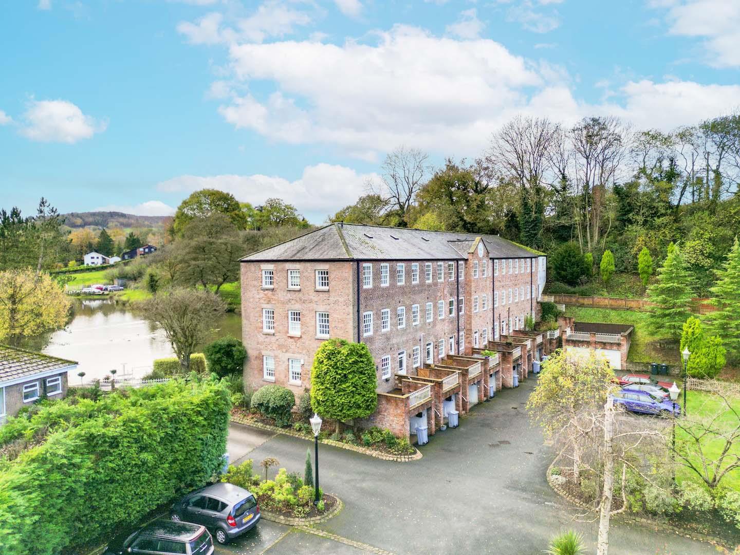 Property in Martins Mill, Wards Lane, Congleton, Cheshire, CW12 3LN