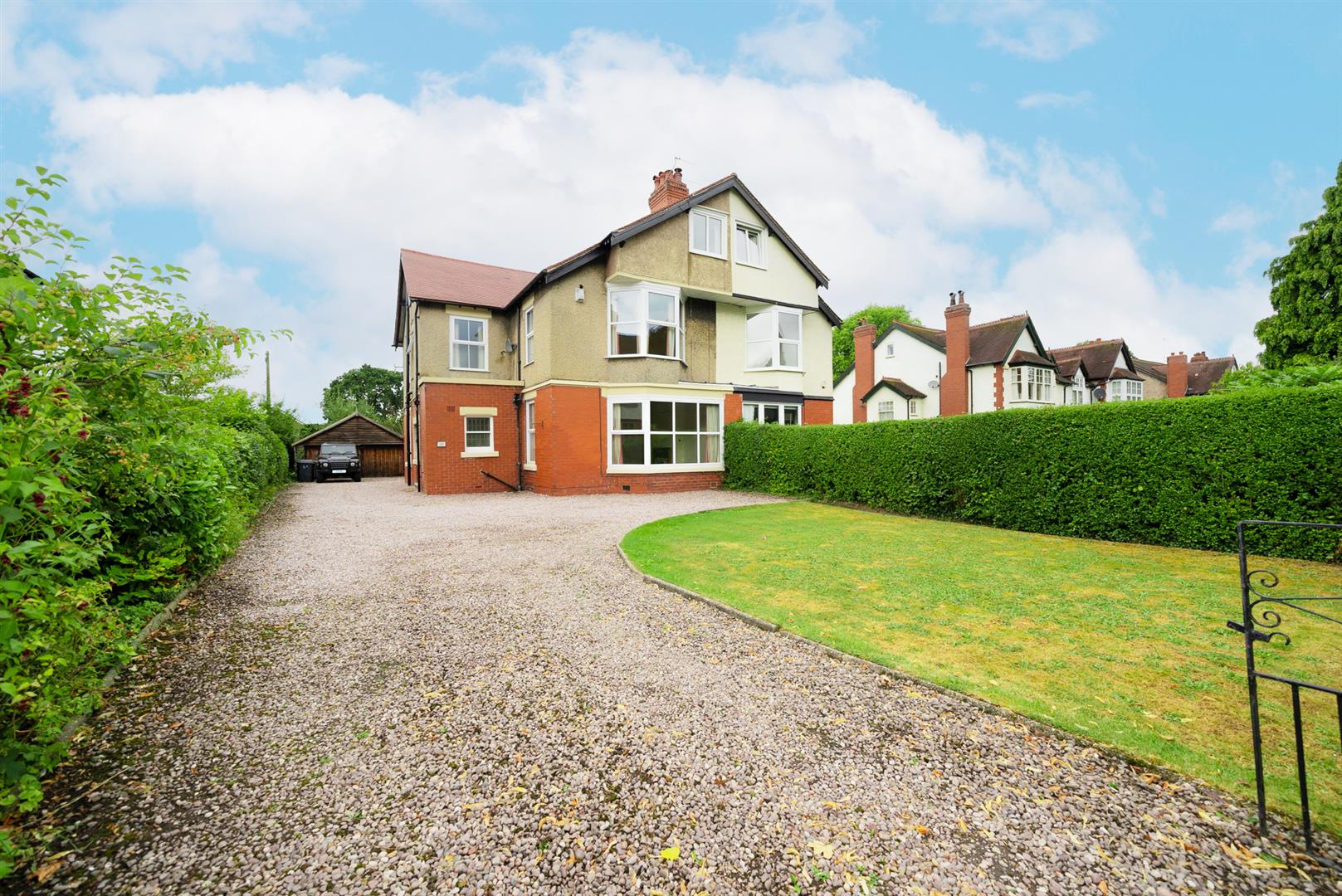 Estate Agents Congleton, Cheshire Chris Hamriding