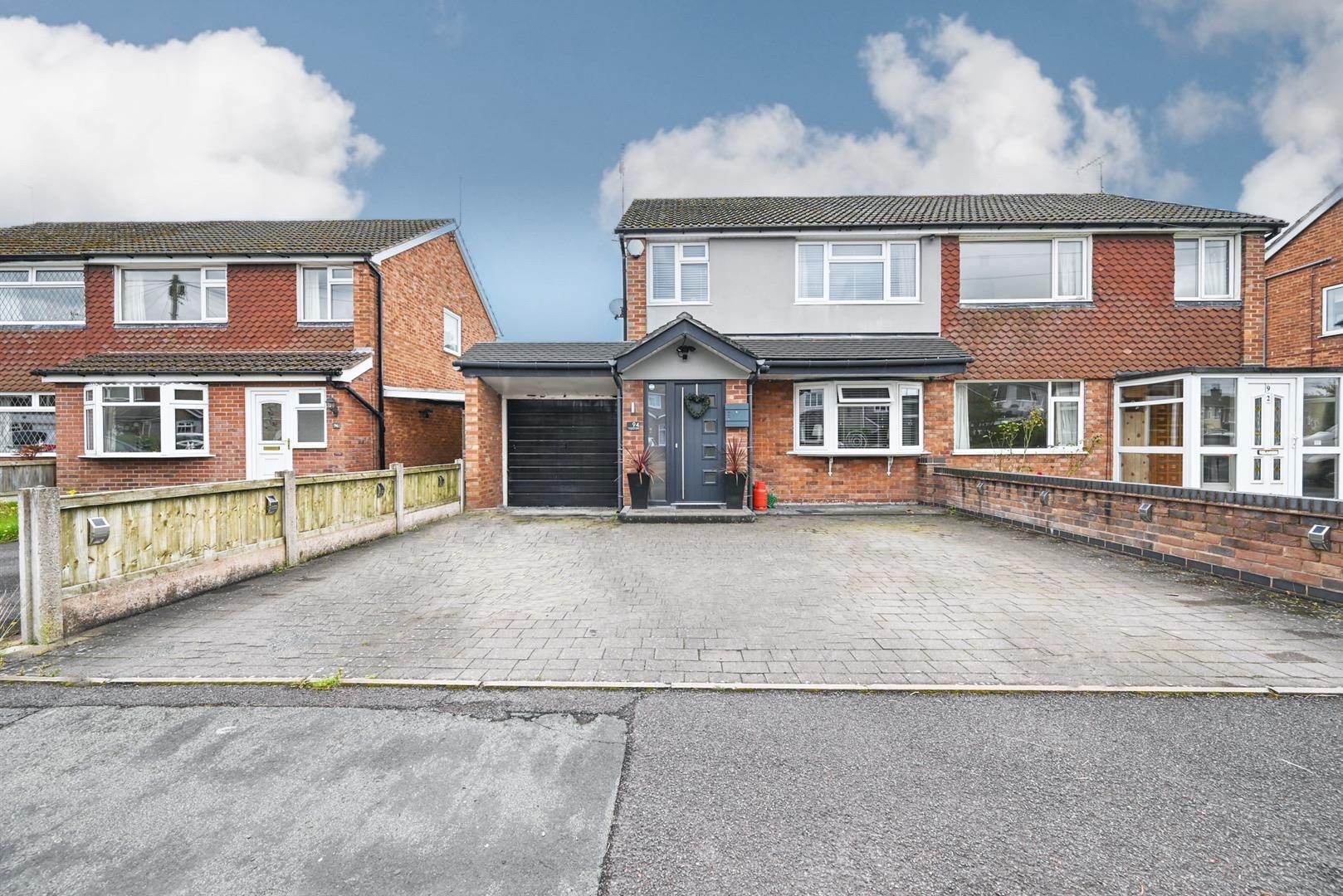 Property in Longdown Road, West Heath, Congleton, Cheshire, CW12 4QR