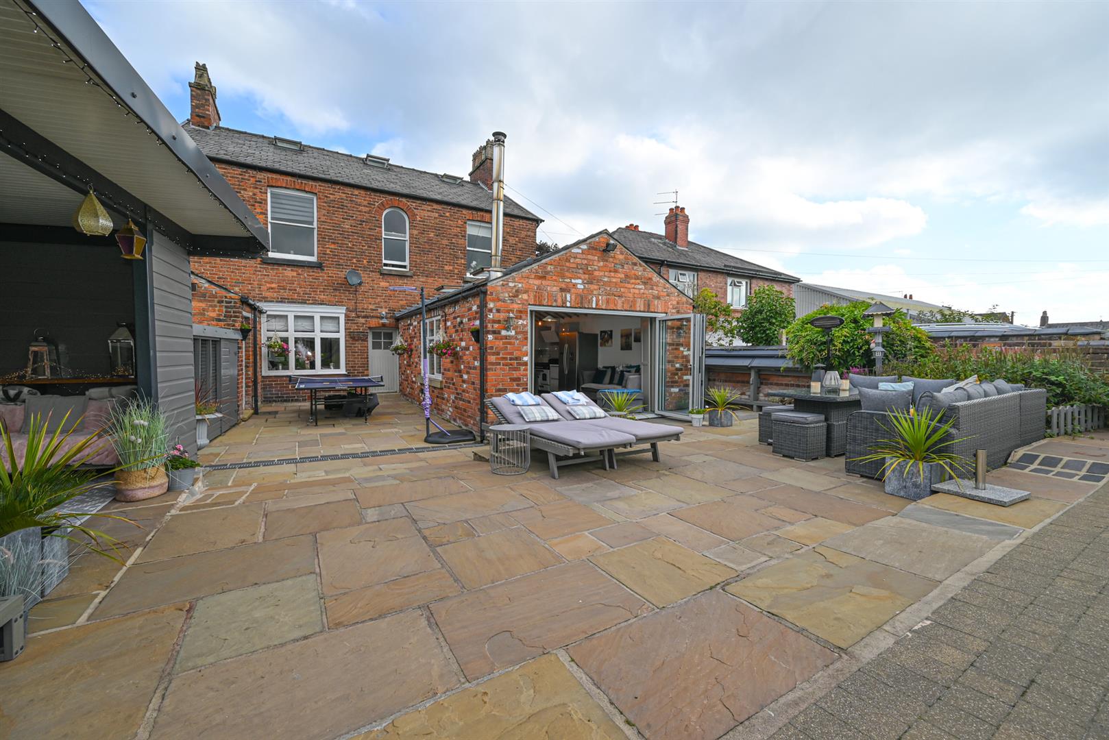 Property in West Road, Congleton, Cheshire, CW12 4EU