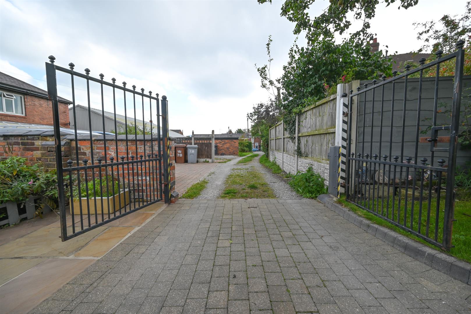 Property in West Road, Congleton, Cheshire, CW12 4EU