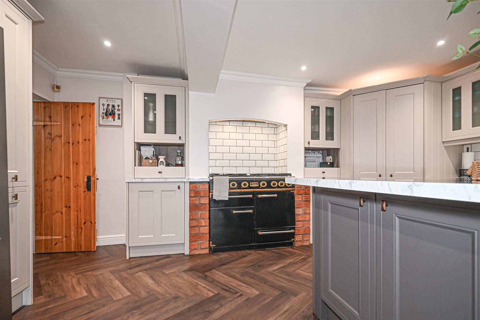 Property in Congleton Road North, Scholar Green, Staffordshire, ST7 3HF