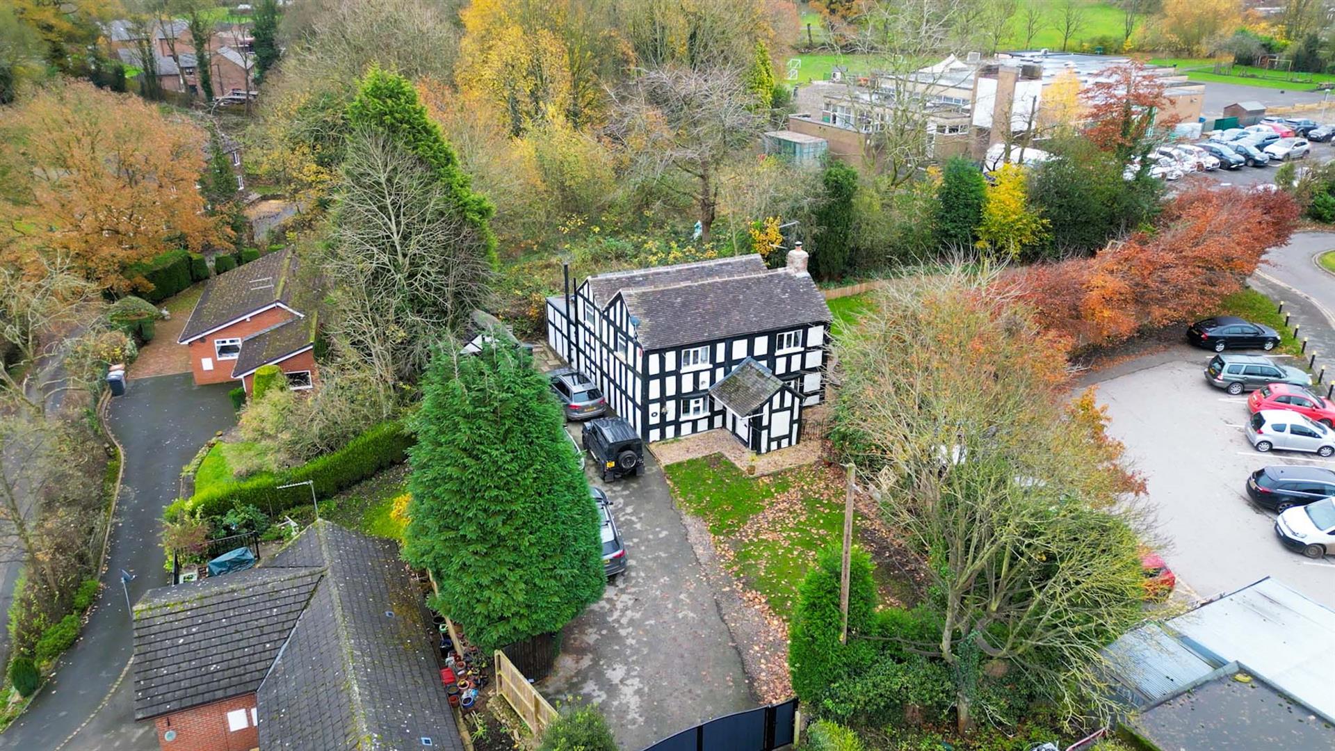 Property in Congleton Road North, Scholar Green, Staffordshire, ST7 3HF