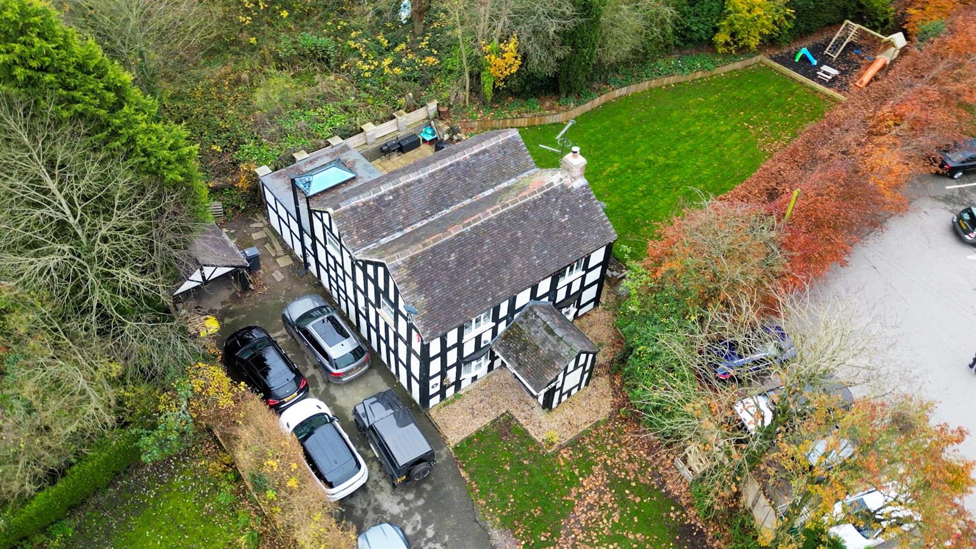 Property in Congleton Road North, Scholar Green, Staffordshire, ST7 3HF