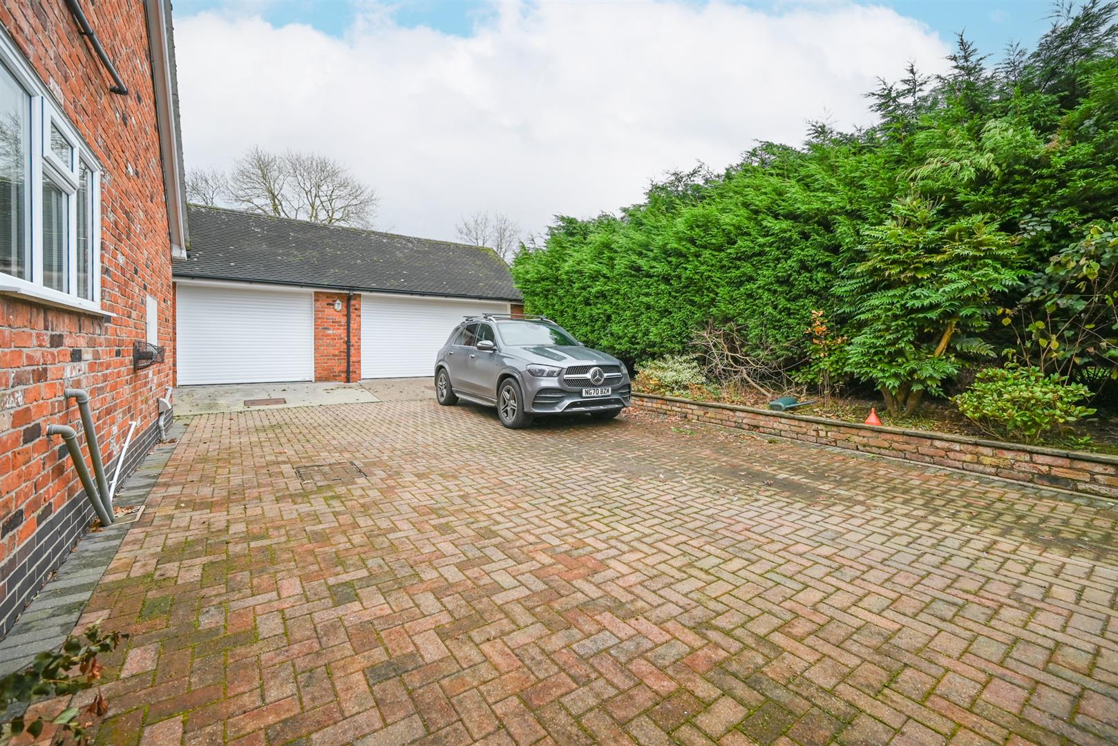 Property in Peel Lane, Astbury, Congleton, Cheshire, CW12 3NQ