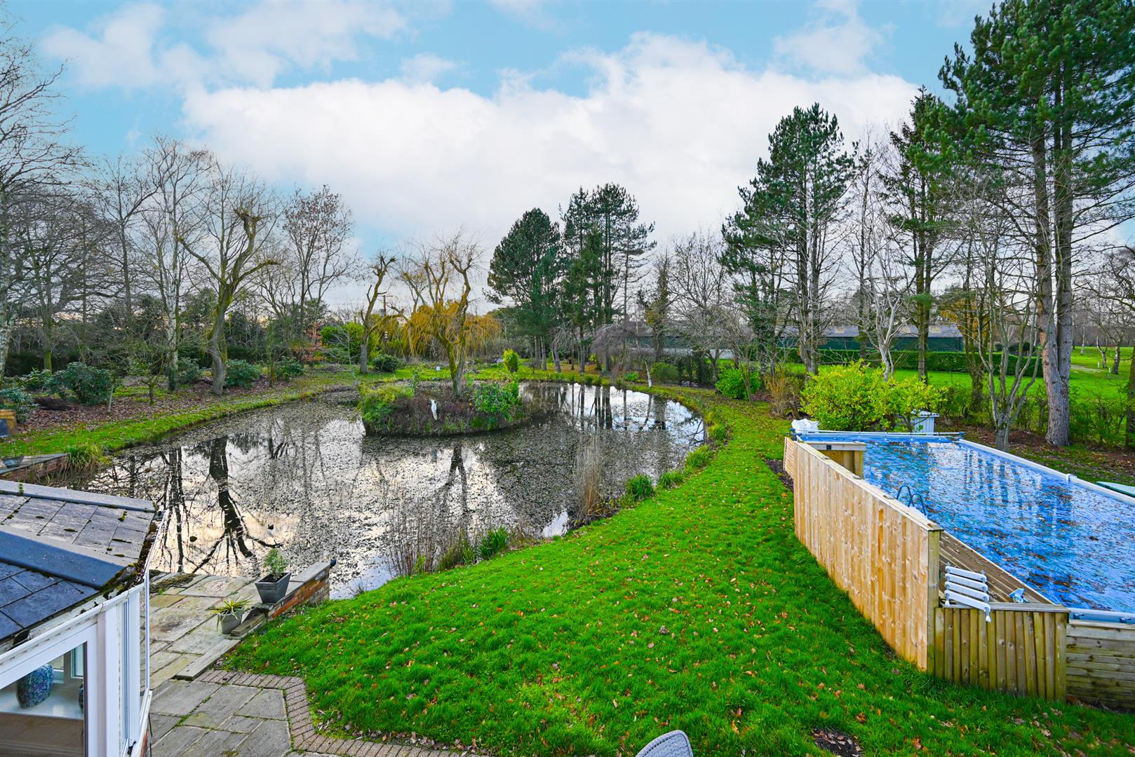 Property in Peel Lane, Astbury, Congleton, Cheshire, CW12 3NQ