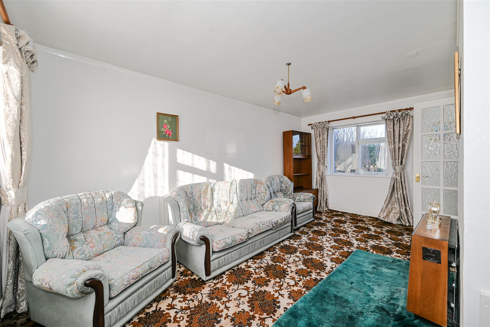 Property in Edinburgh Road, Congleton, Cheshire, CW12 3EN