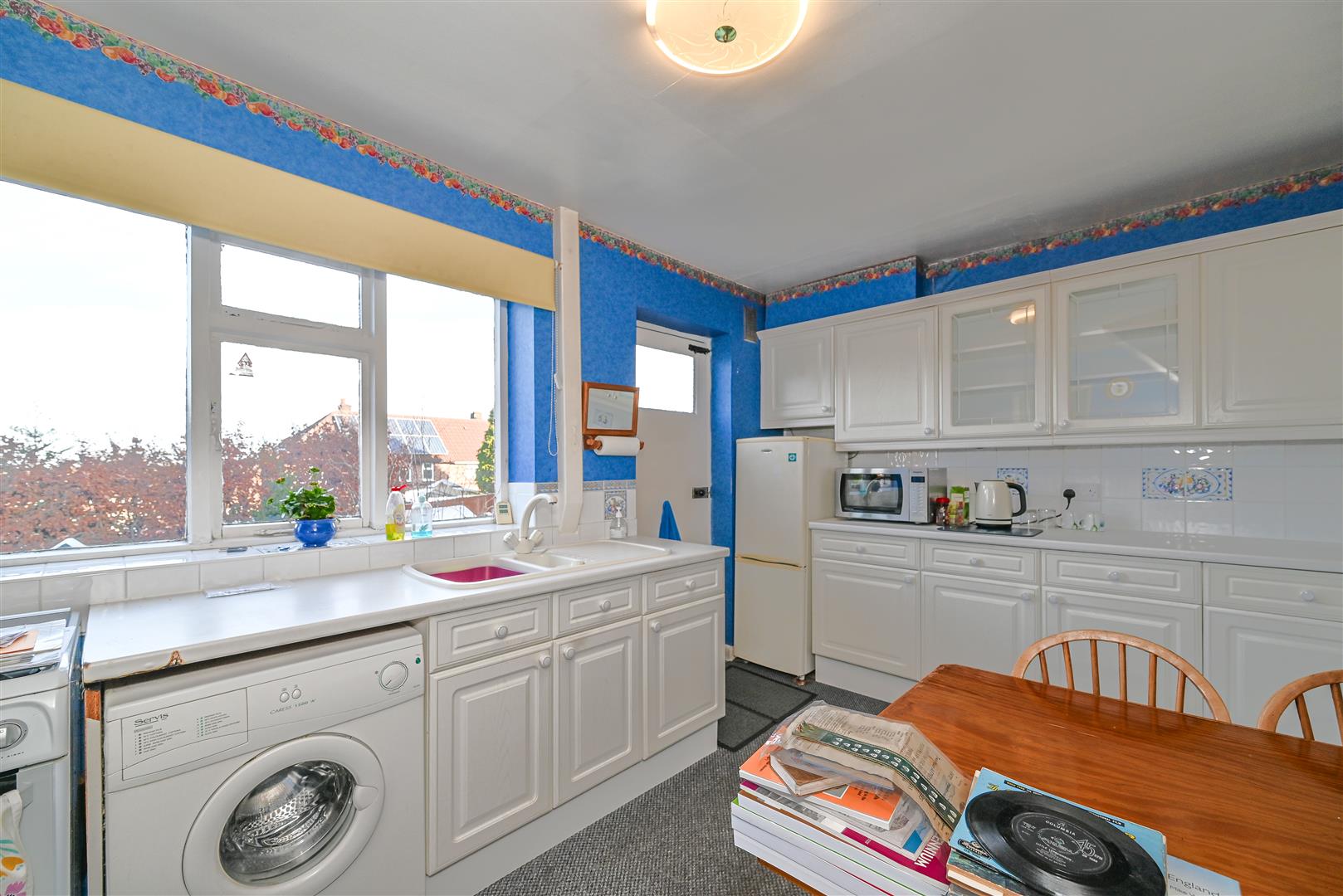 Property in Edinburgh Road, Congleton, Cheshire, CW12 3EN