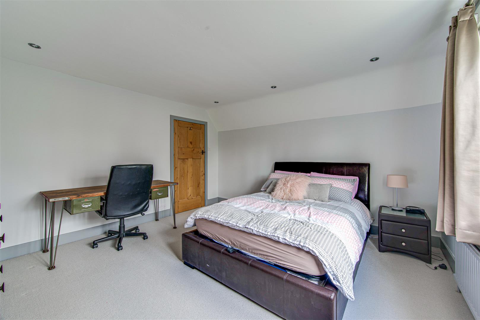 Property in Biddulph Road, Mossley, Congleton, Cheshire, CW12 3LY