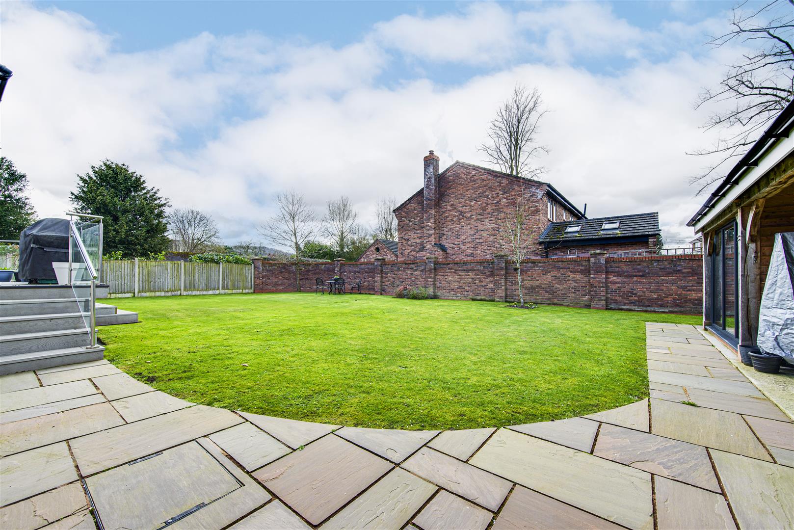 Property in Biddulph Road, Mossley, Congleton, Cheshire, CW12 3LY