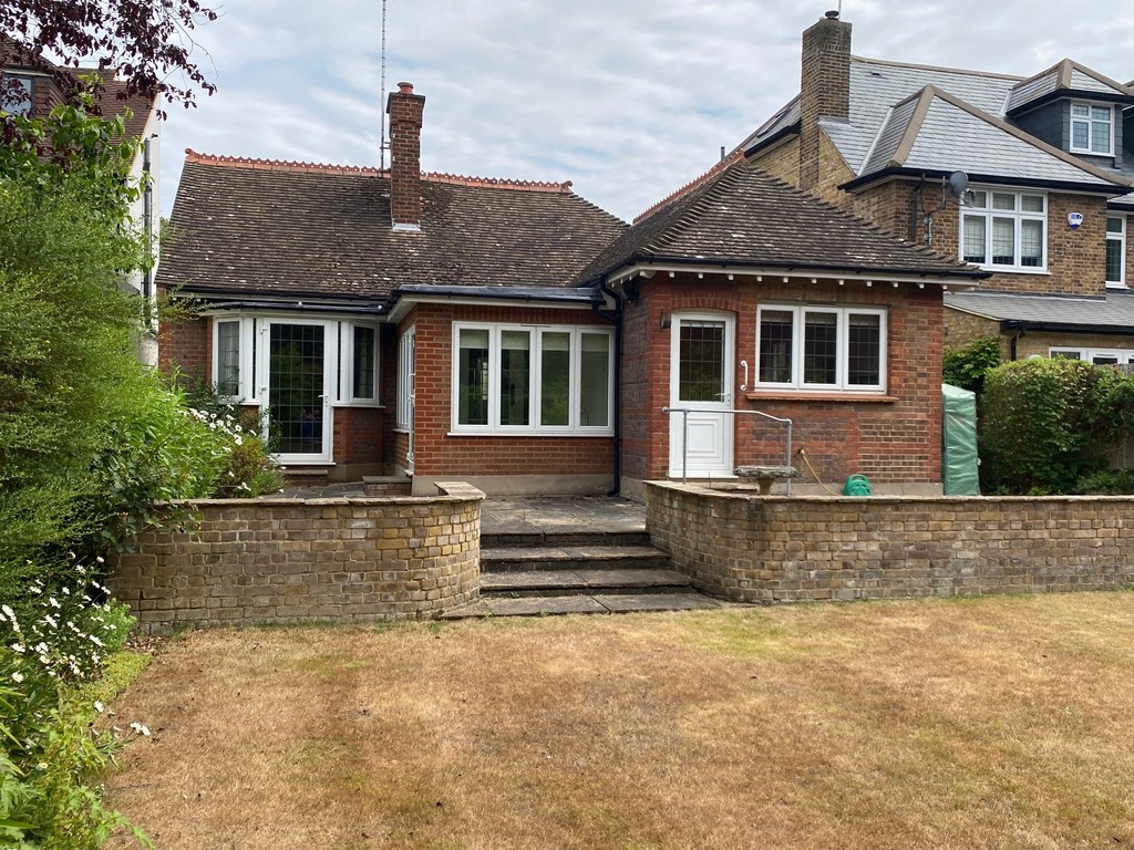 Property in Cassiobury Drive, Watford, WD17 3AA