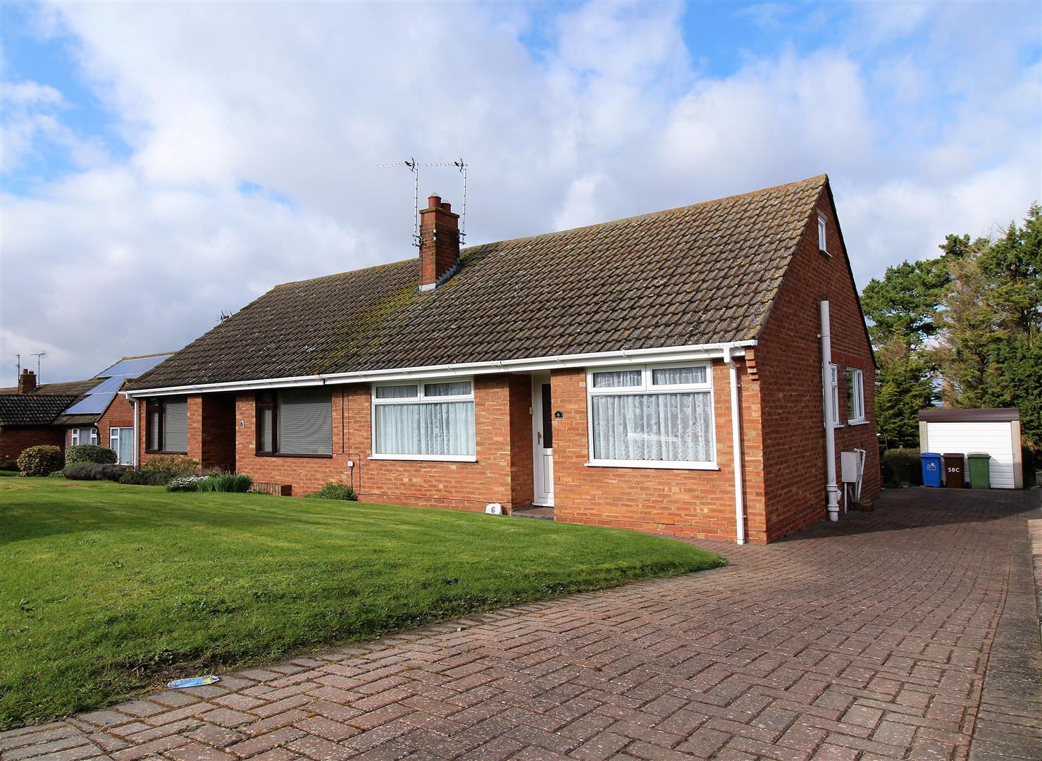 Property in Admirals Walk, Minster On Sea, Sheerness, Kent, ME12 3AY