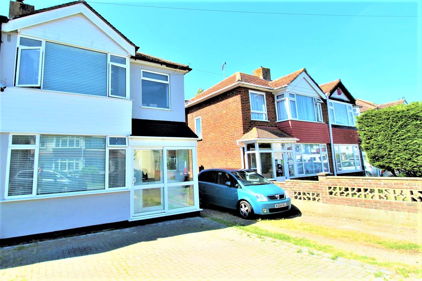 Property in Noreen Avenue, Minster On Sea, Kent, ME12 2EL