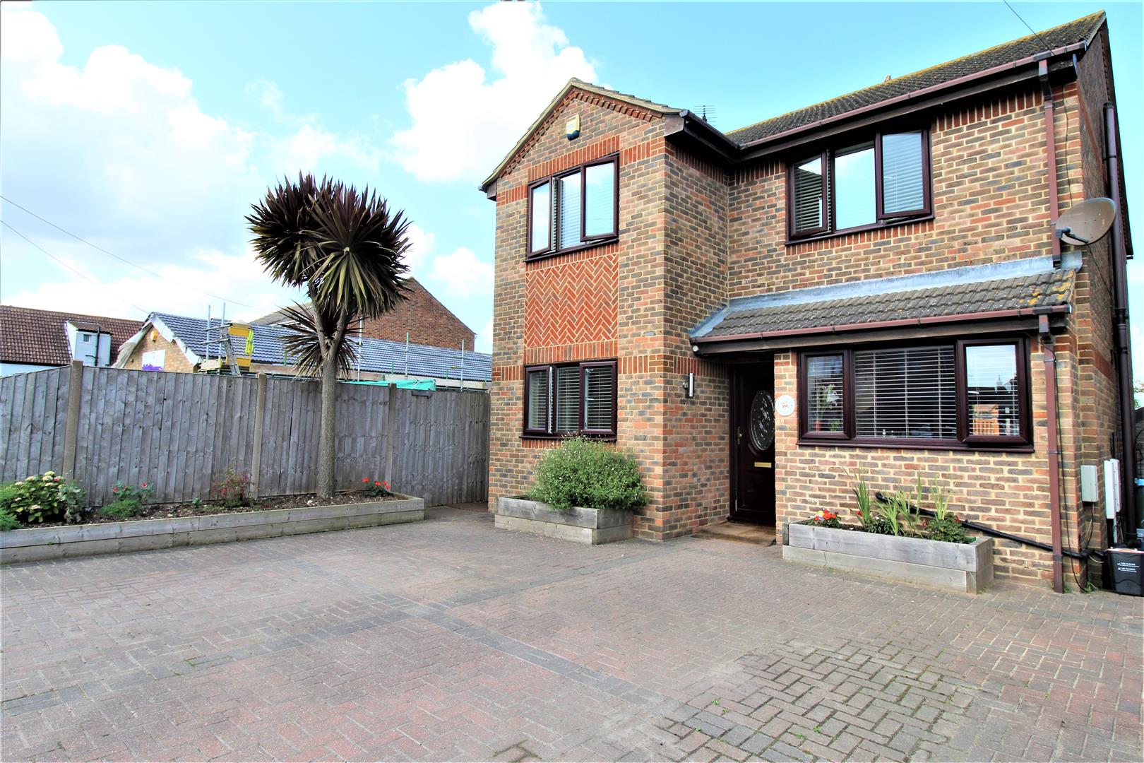 Property in Imperial Avenue, Minster On Sea, Sheerness, Kent, ME12 2HG