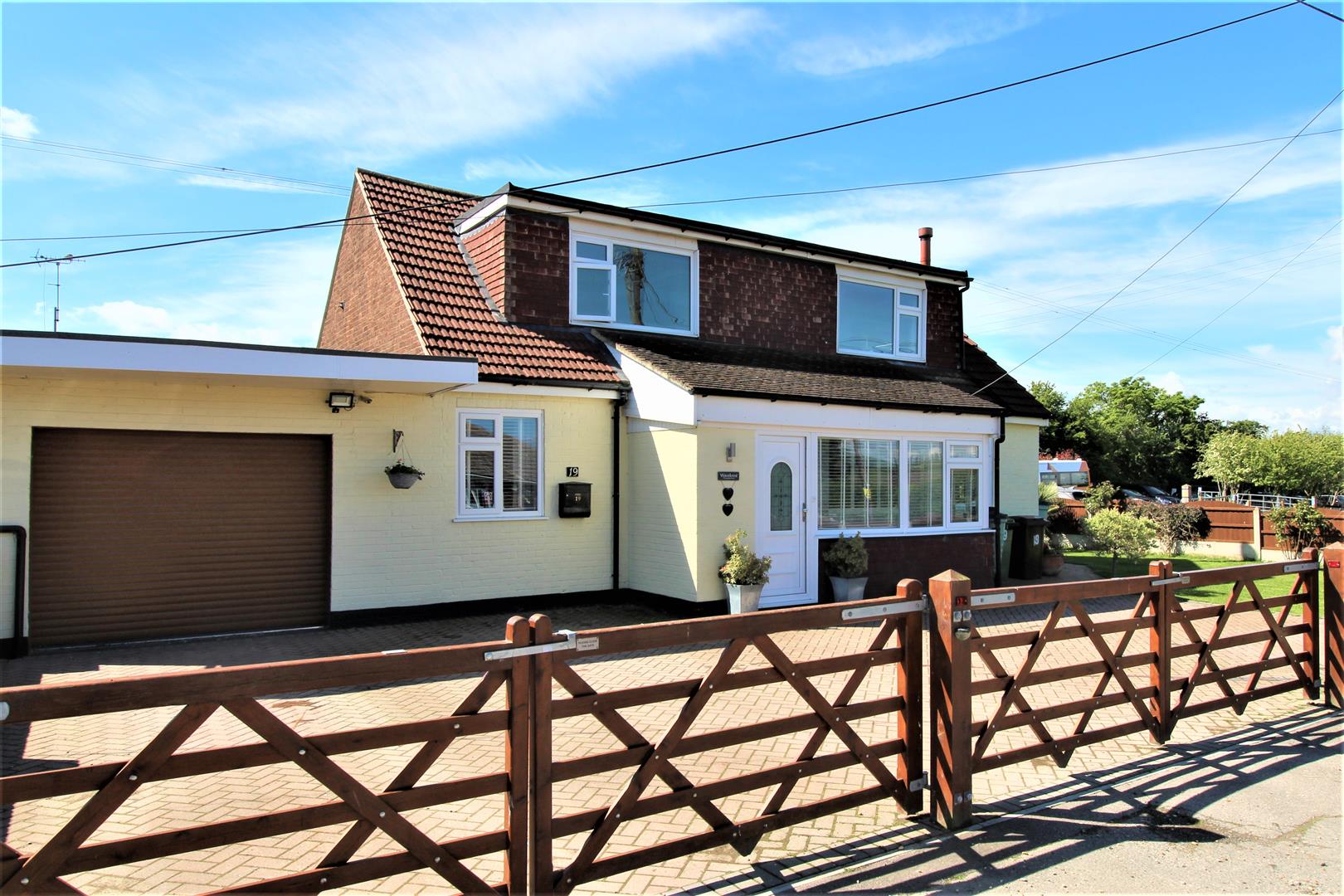 Property in Mustards Road, Bay View , Isle of Sheppey, Kent, ME12 4AN