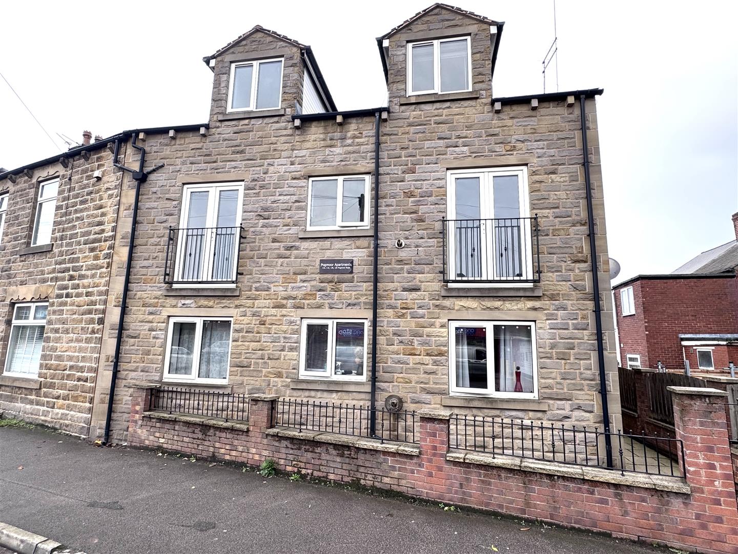 Pogmoor Road, Barnsley, S75