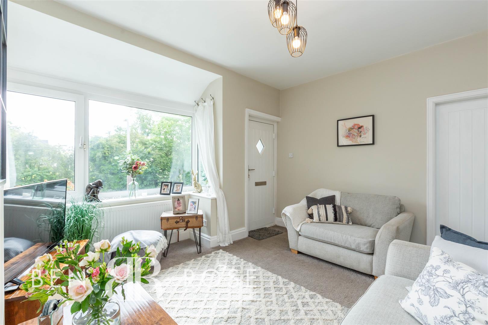 Property in Liverpool Road, Walmer Bridge, Preston, PR4 5GD