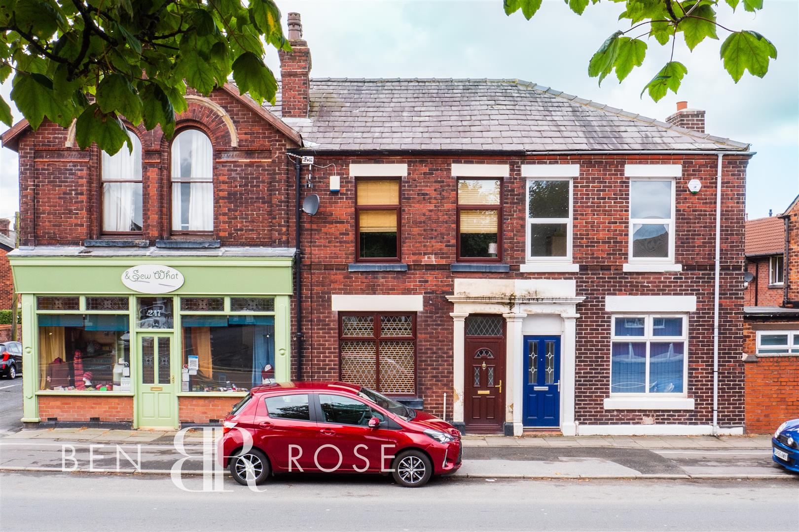 Property in Eaves Lane, Chorley, Lancashire, PR6 0AG