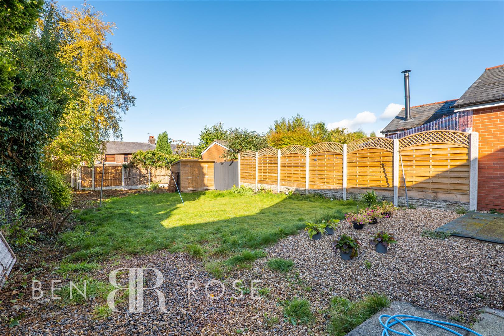 Property in Pilling Lane, Chorley, Lancashire, PR7 3EE