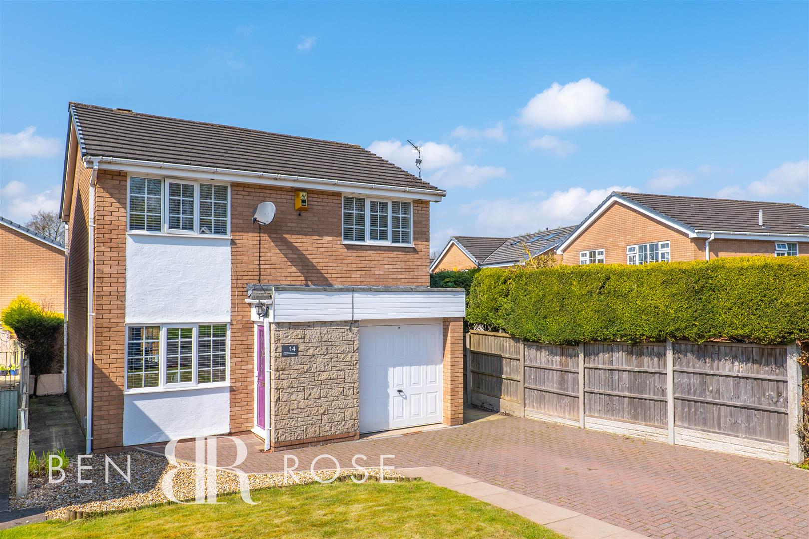 Property in Long Croft Meadow, Chorley, PR7 1TS