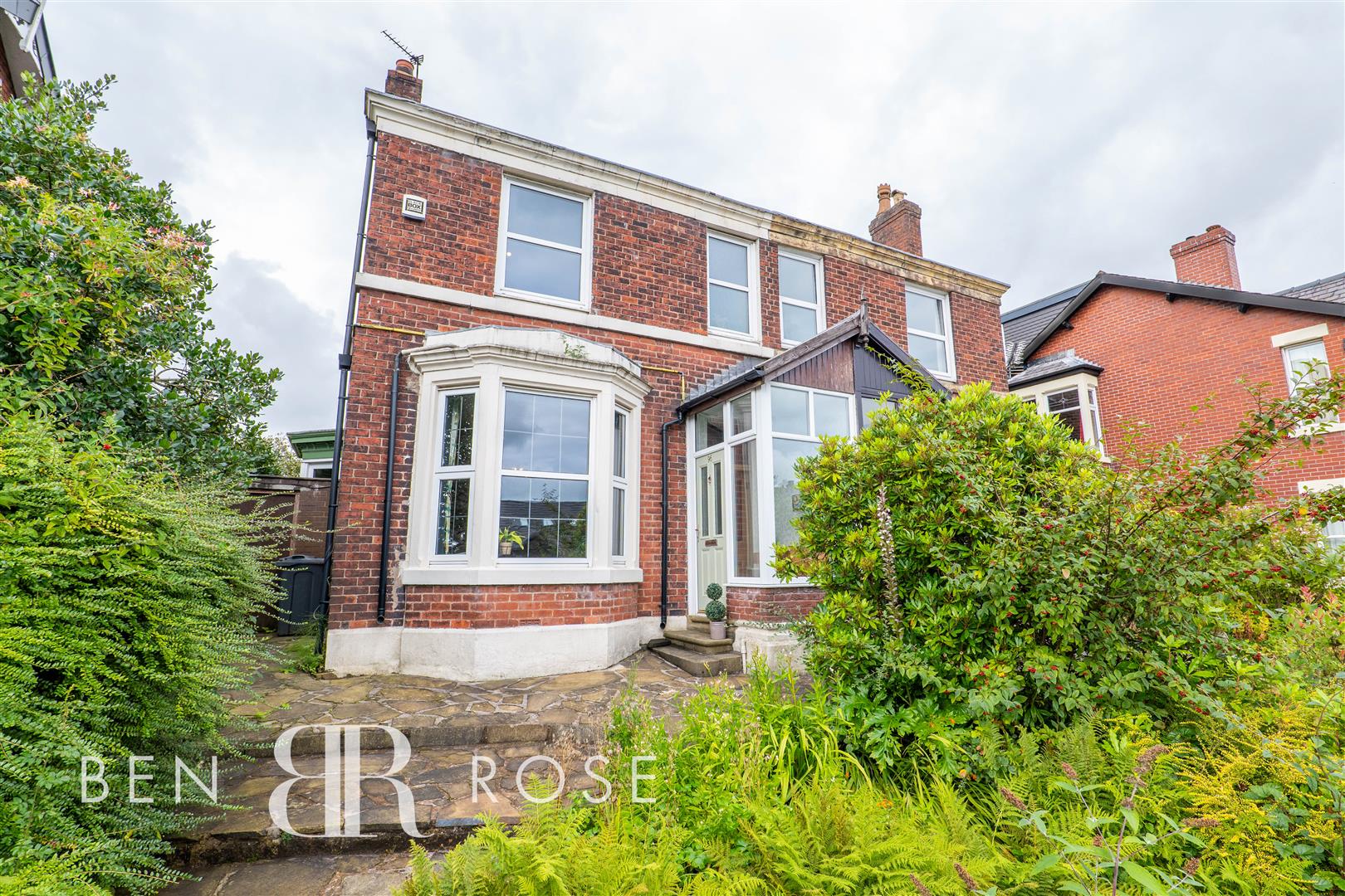 Property in Bolton Road, Chorley, PR7 3EZ