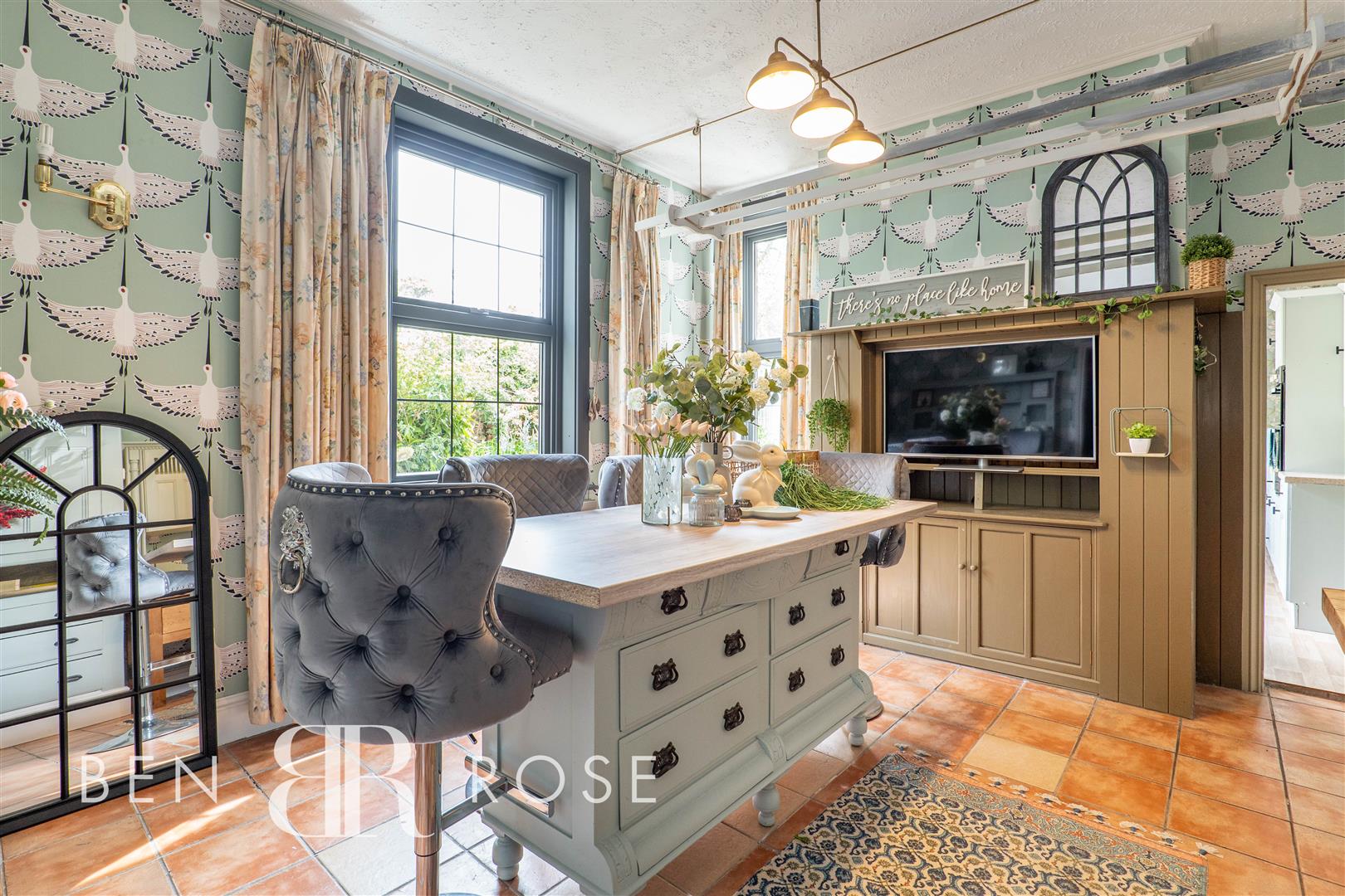 Property in Bolton Road, Chorley, PR7 3EZ