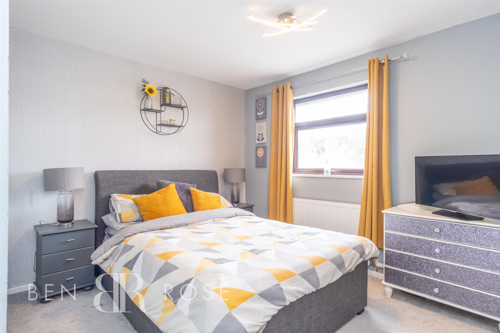 Property in The Oaks, Chorley, Lancashire, PR7 3QT