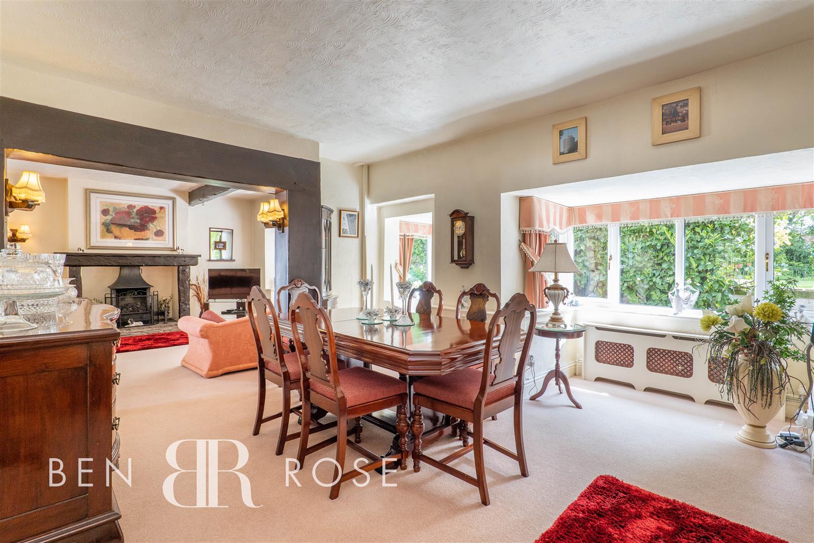 Property in Preston Road, Charnock Richard, Chorley, PR7 5LH