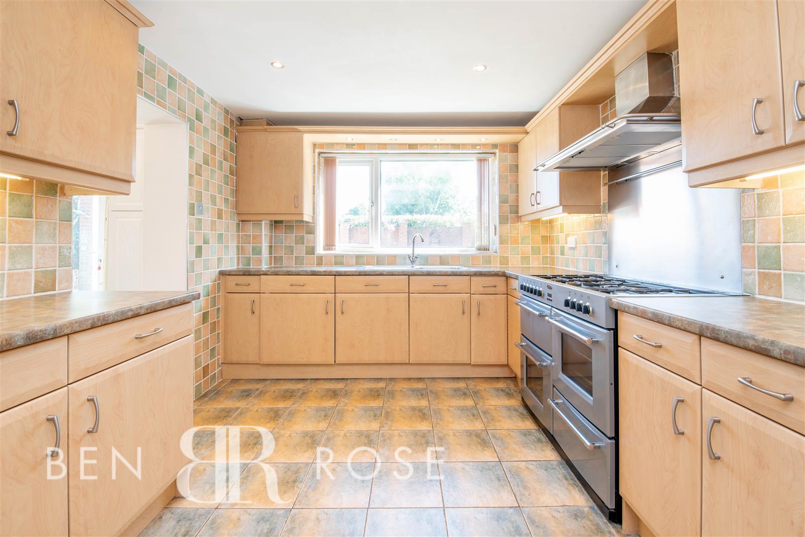 Property in Clancutt Lane, Coppull, Chorley, Lancashire, PR7 4NS