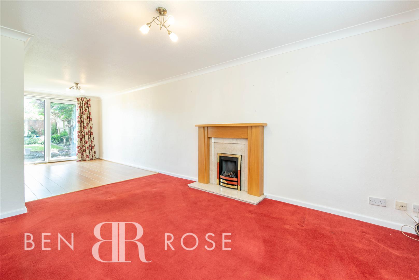 Property in Clancutt Lane, Coppull, Chorley, Lancashire, PR7 4NS