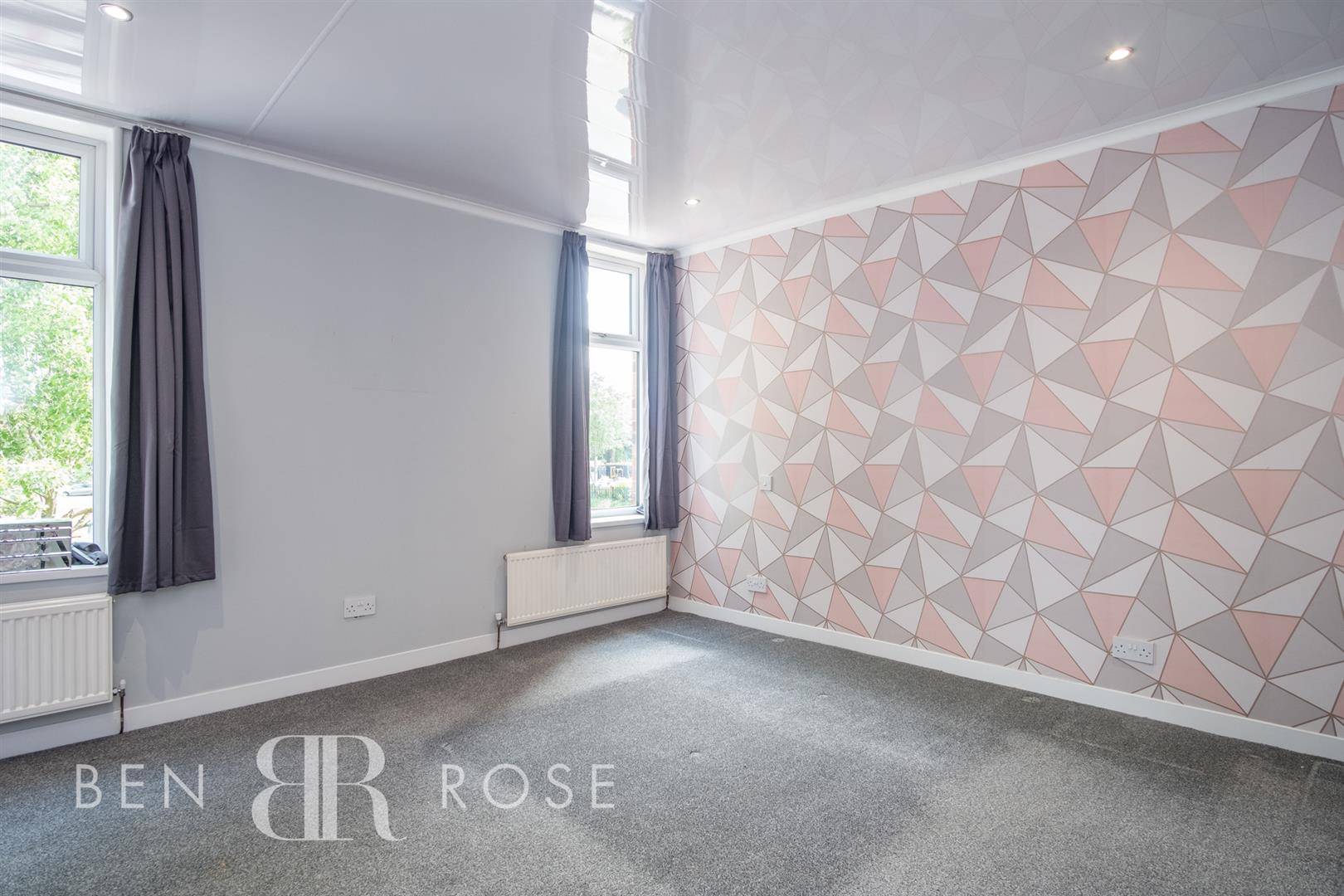 Property in Weldbank Lane, Chorley, PR7 3NQ